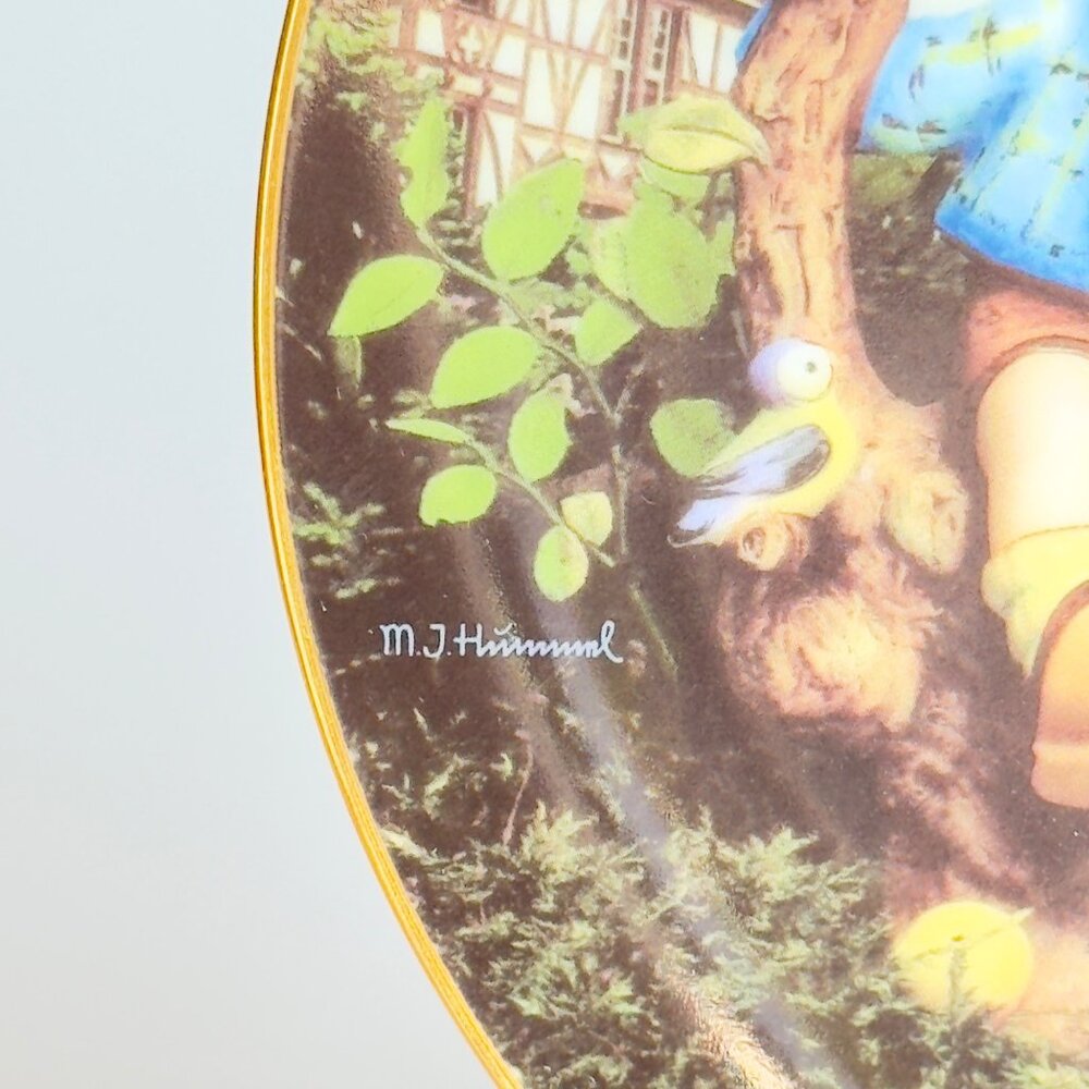 M.J. Hummel "Apple Tree Boy & Girl" Plate Limited Edition Danbury Mint - Picture 7 of 9